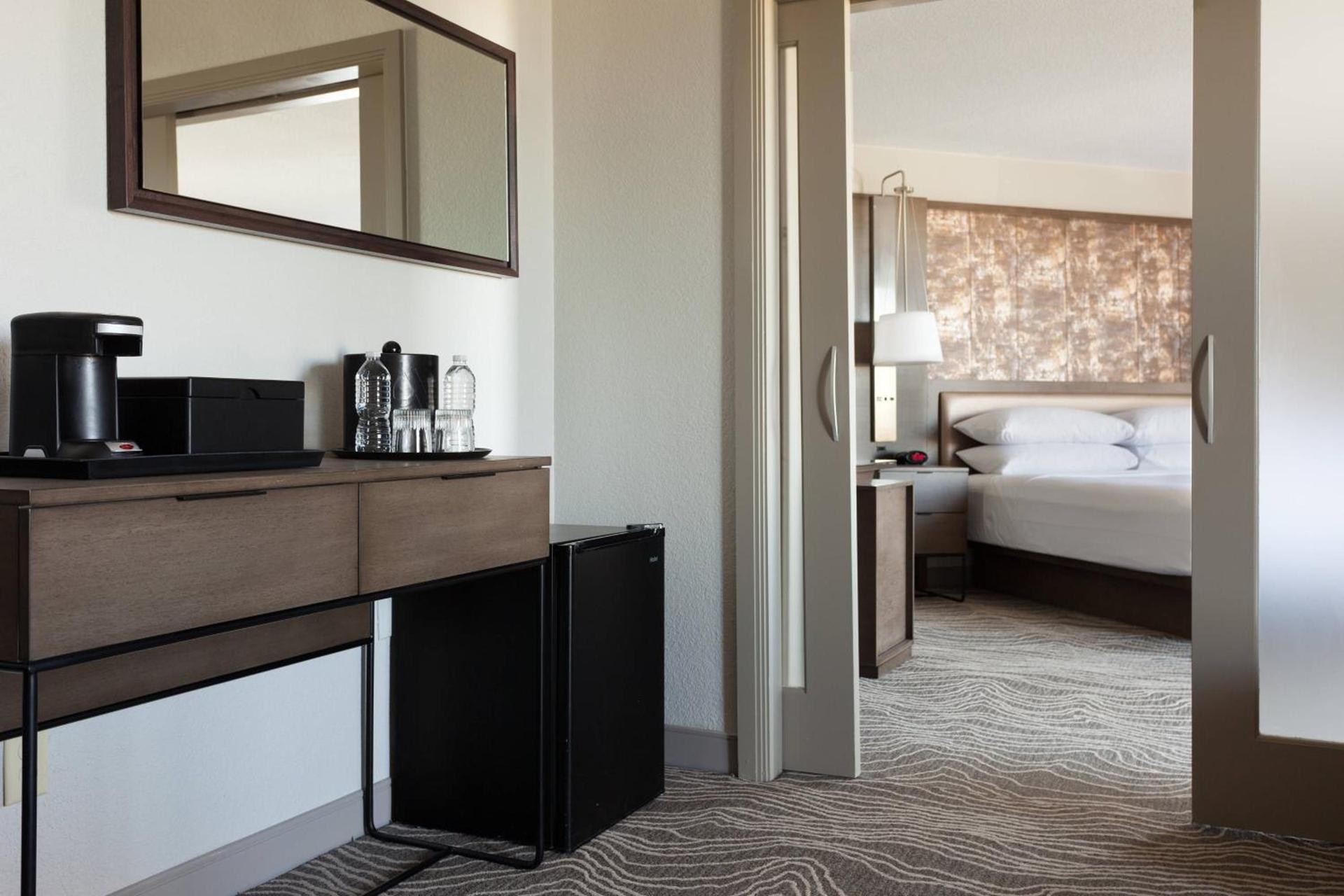 Marriott Orlando Airport Lakeside photo 25