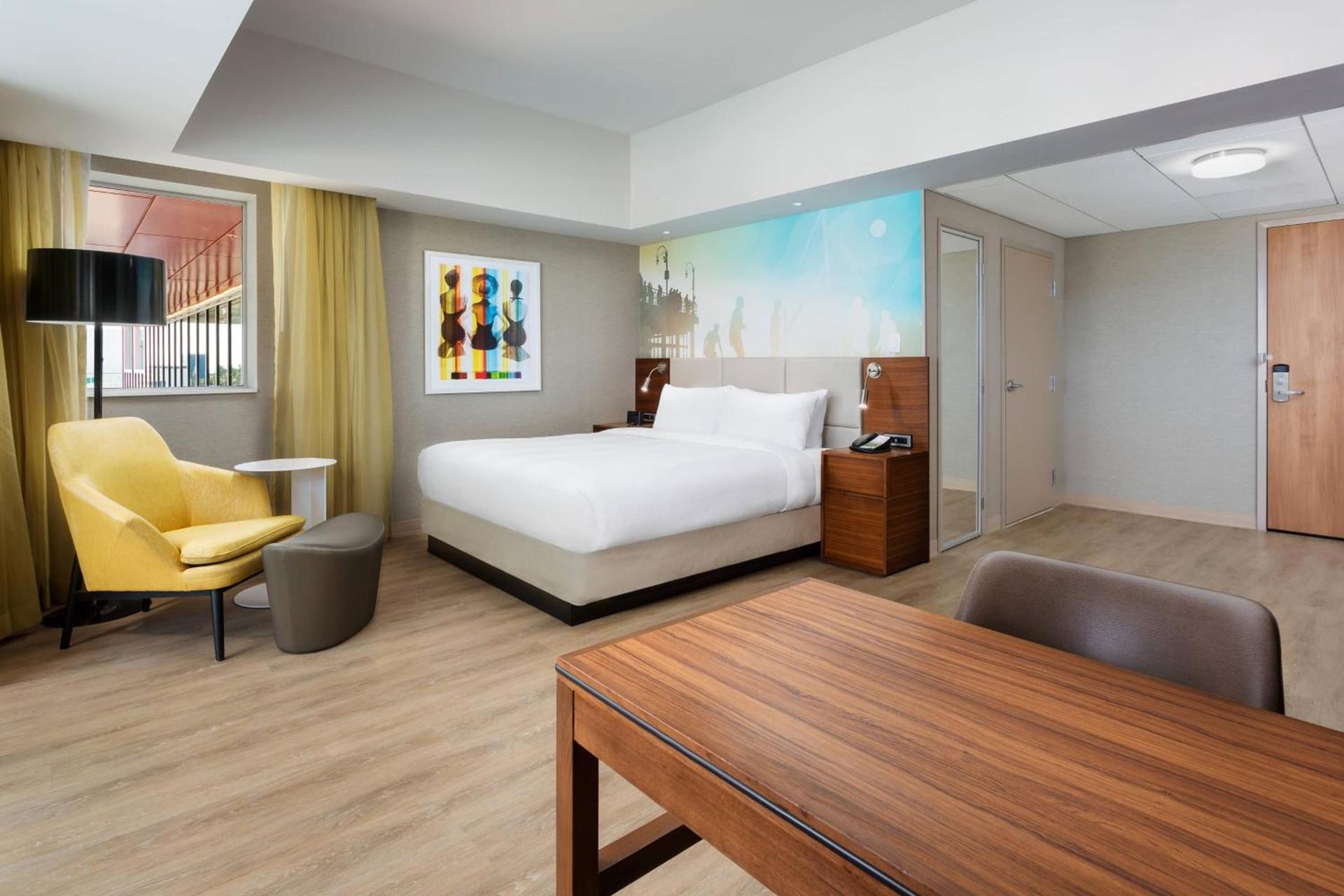 Courtyard by Marriott Santa Monica photo 23