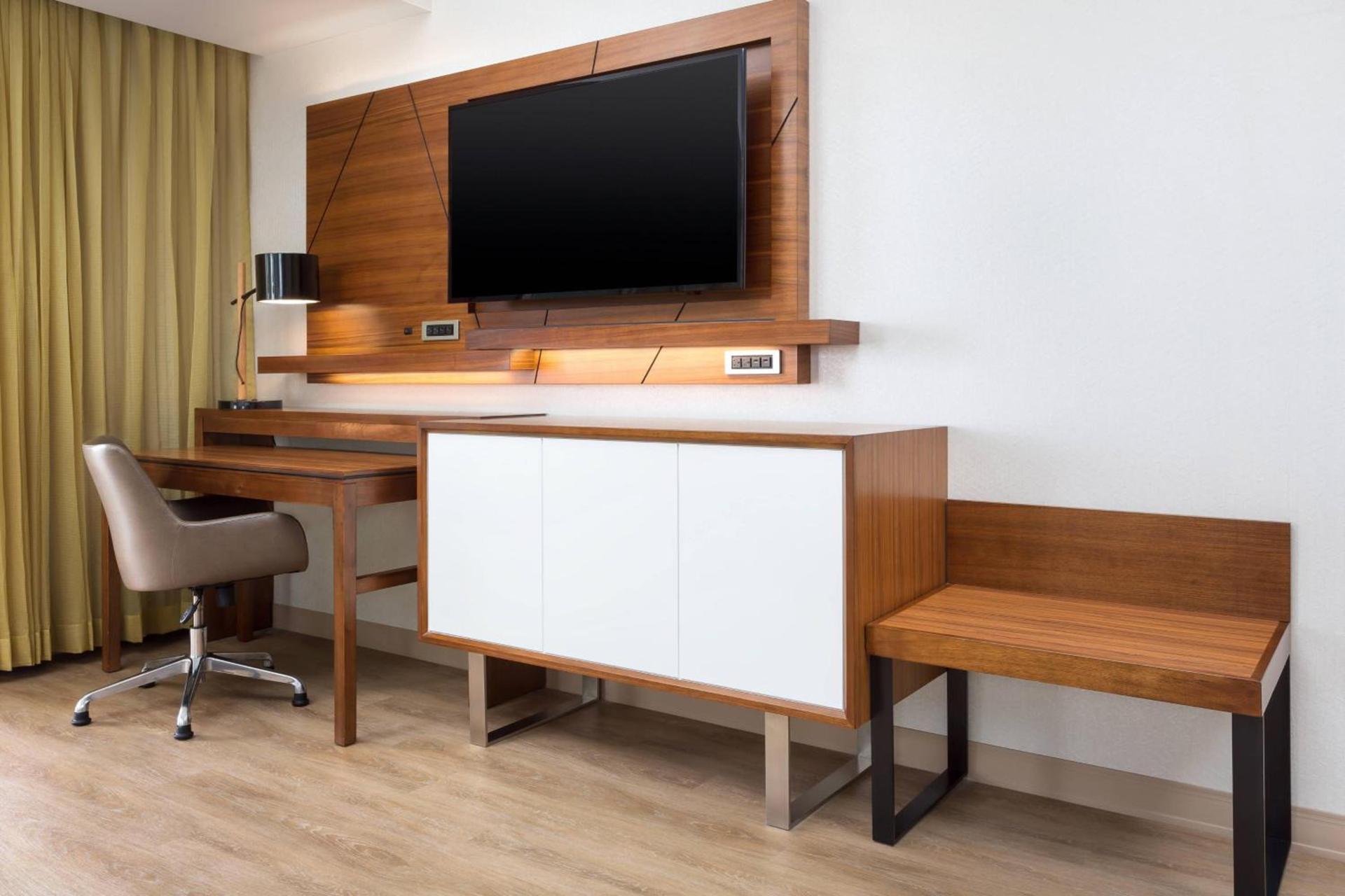 Courtyard by Marriott Santa Monica photo 30
