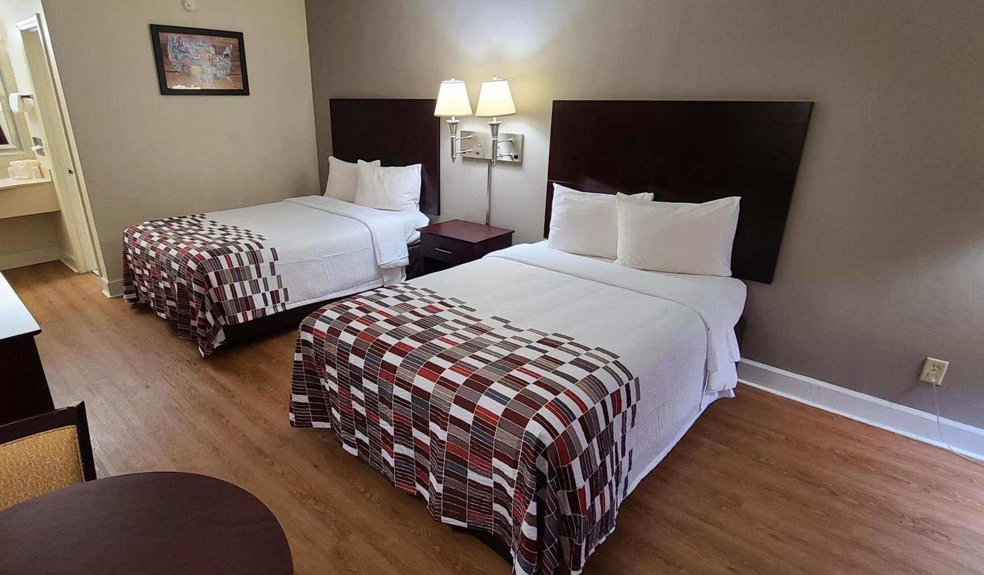 Red Roof Inn Tifton photo 20