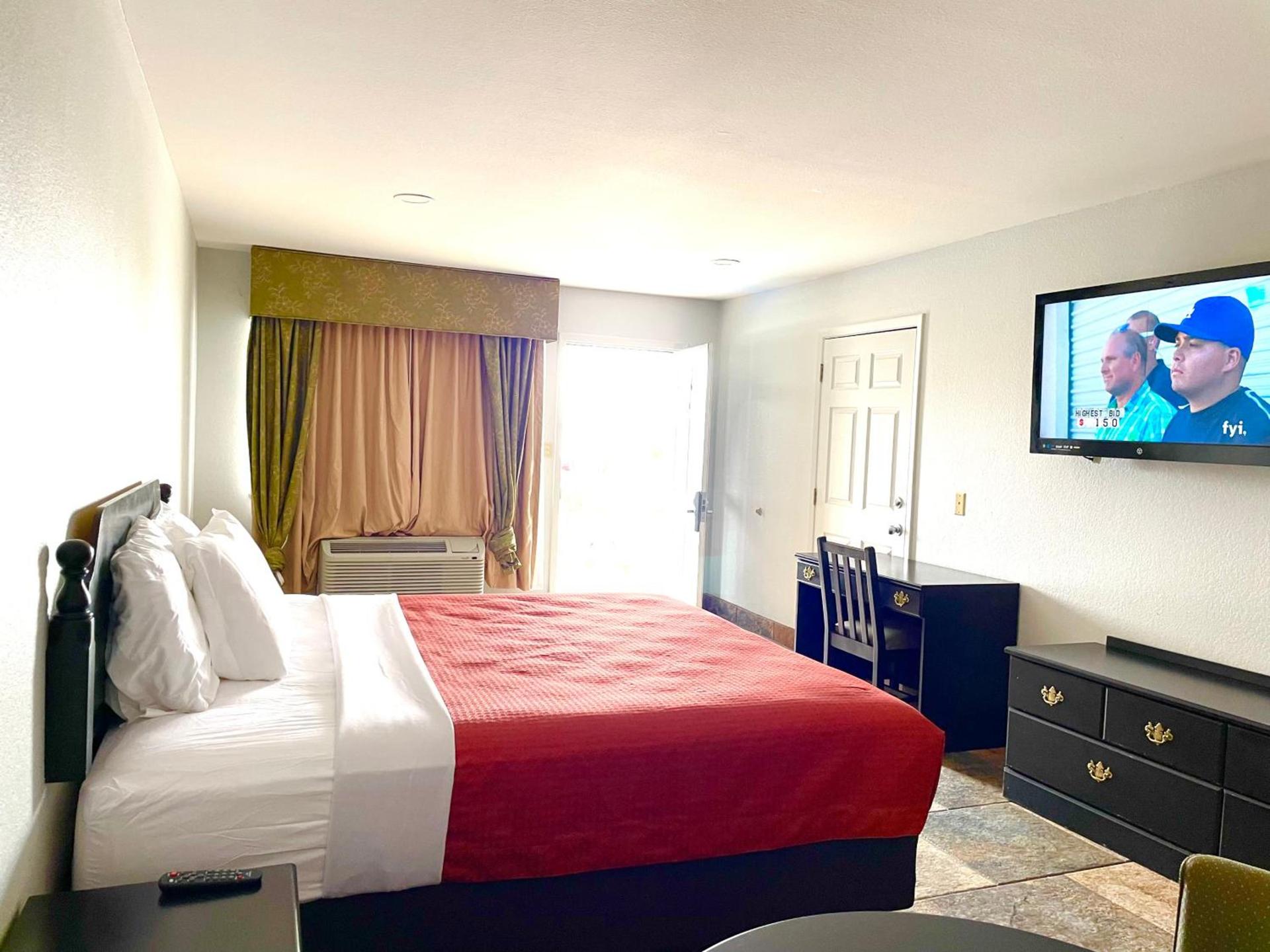 Texas Inn La Feria photo 13