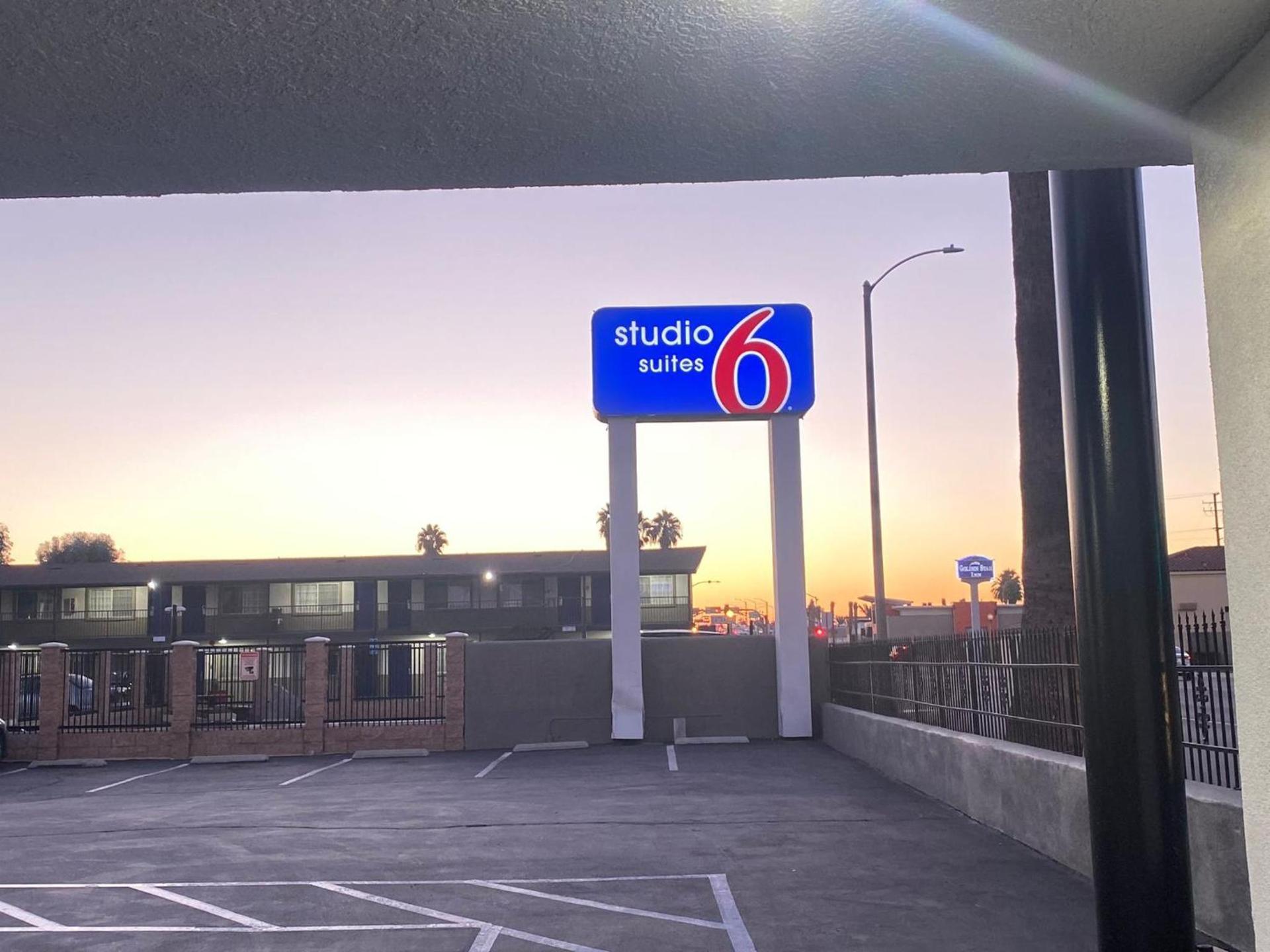 Studio 6 Suites San Bernardino, CA photo 35
