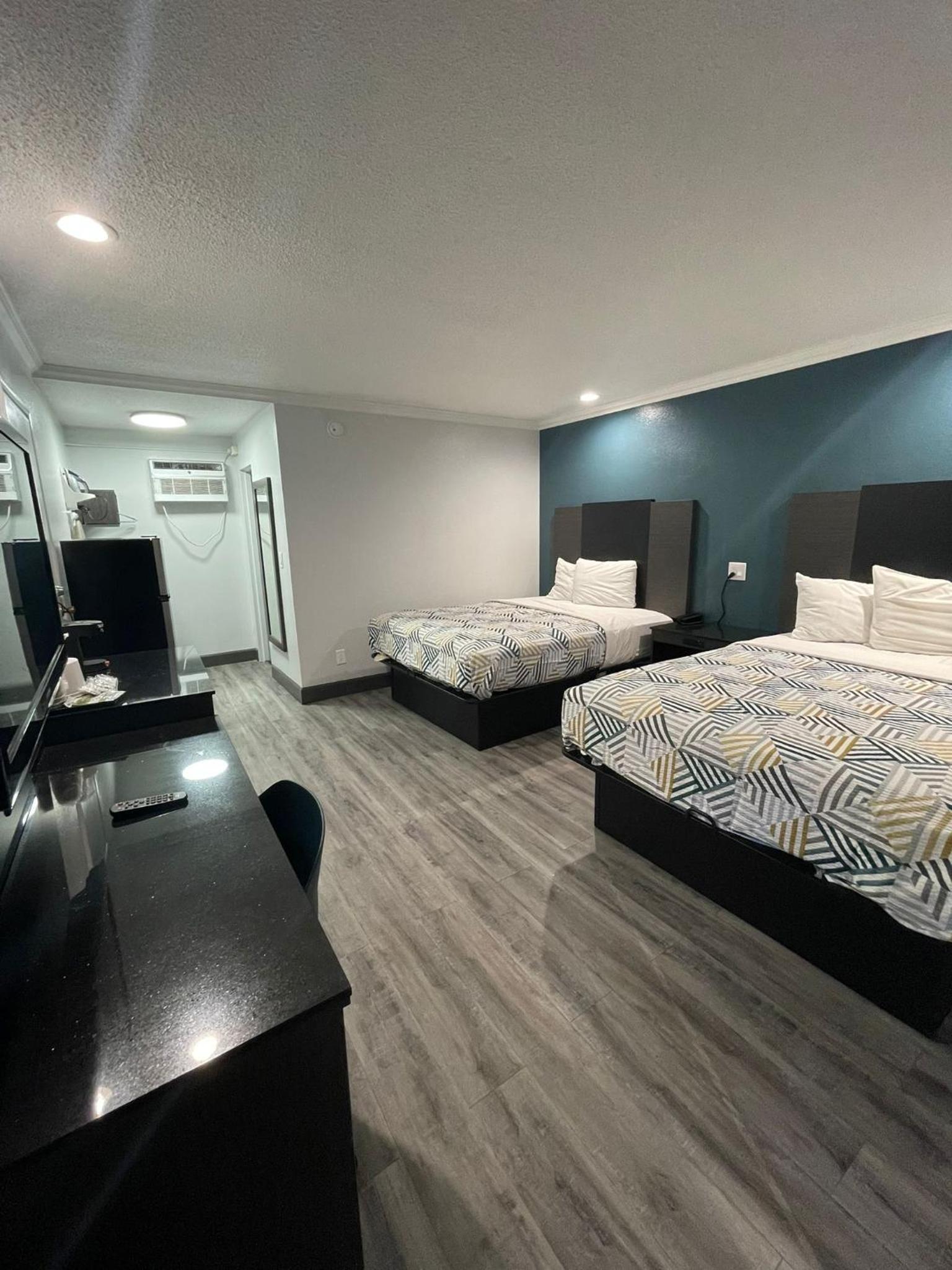 Studio 6 Suites San Bernardino, CA photo 8