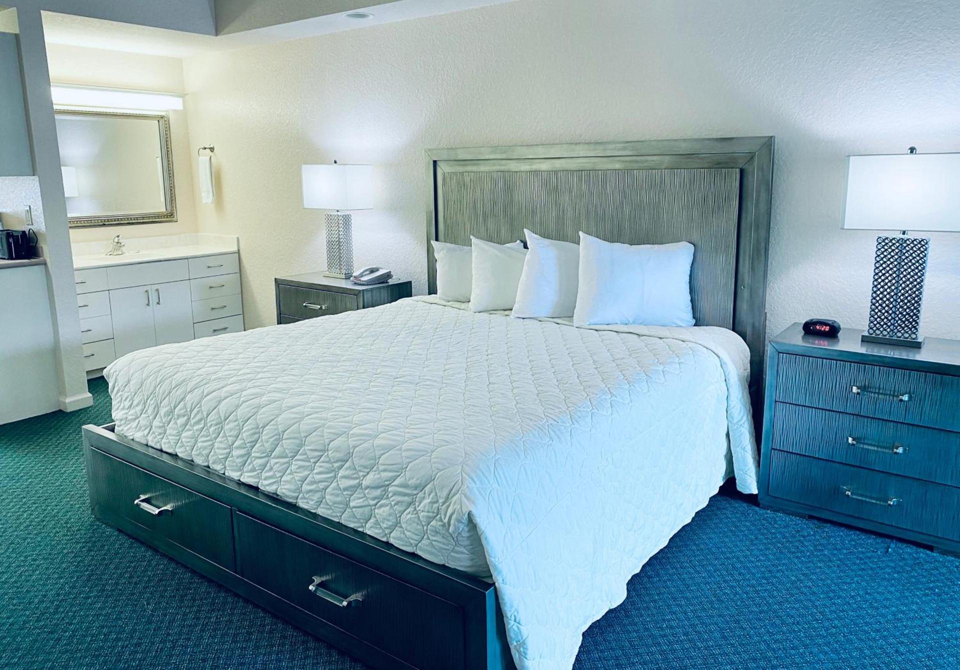 Royal Inn Hotel photo 12