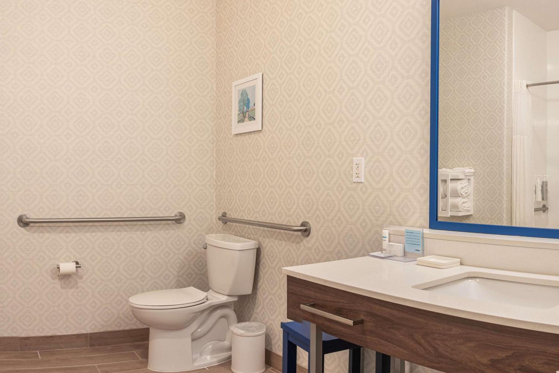 Hampton Inn & Suites Boerne photo 37