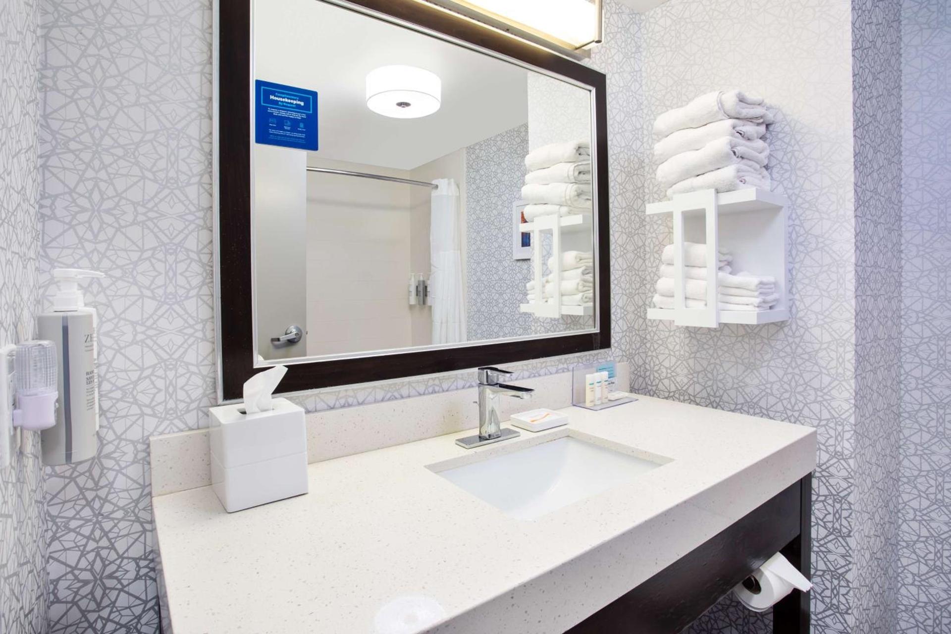 Hampton Inn & Suites Columbia/Southeast-Fort Jackson photo 22