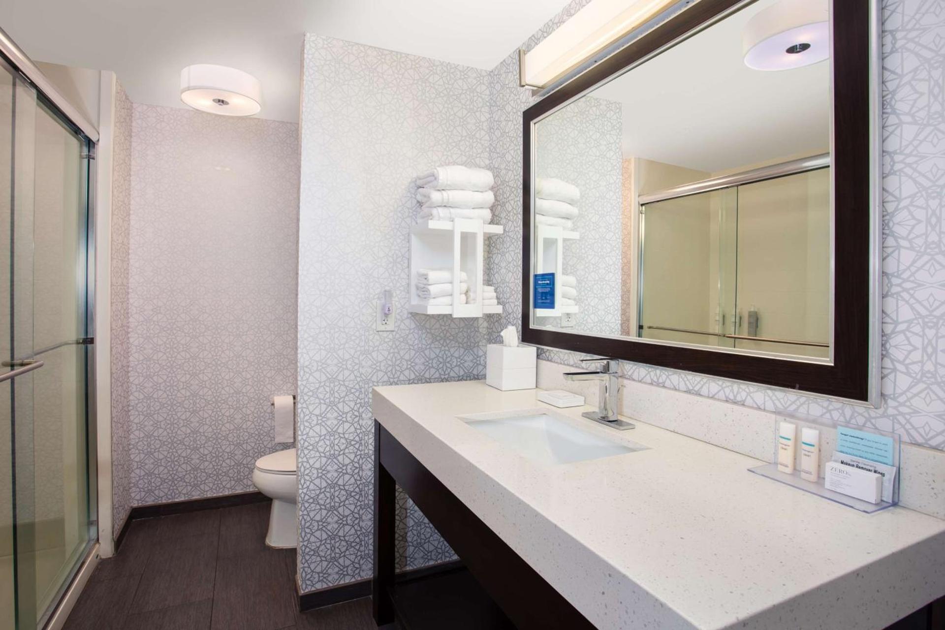 Hampton Inn & Suites Columbia/Southeast-Fort Jackson photo 24