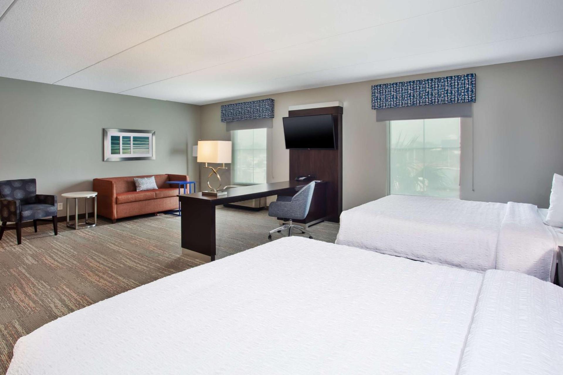 Hampton Inn & Suites Columbia/Southeast-Fort Jackson photo 26
