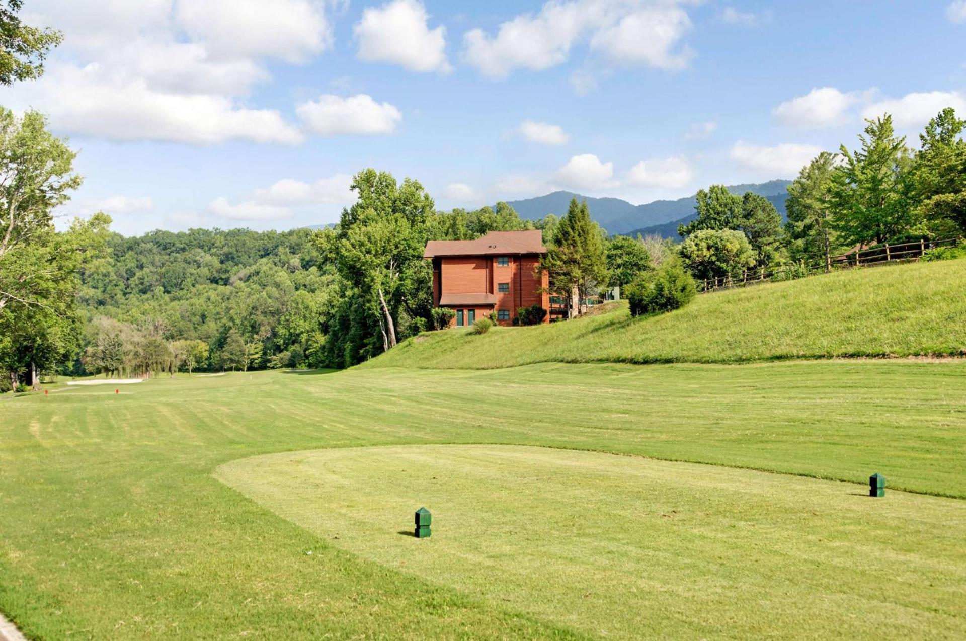 Hilton Vacation Club Bent Creek Golf Village Gatlinburg photo 11