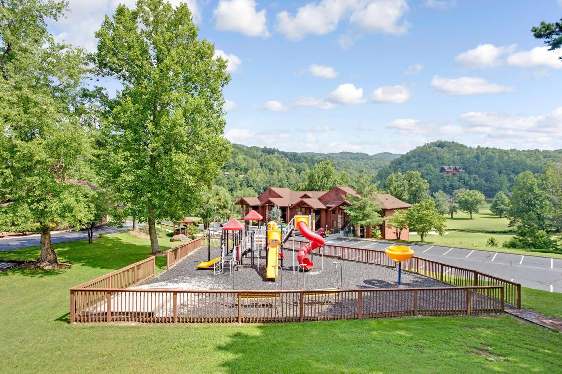 Hilton Vacation Club Bent Creek Golf Village Gatlinburg photo 14