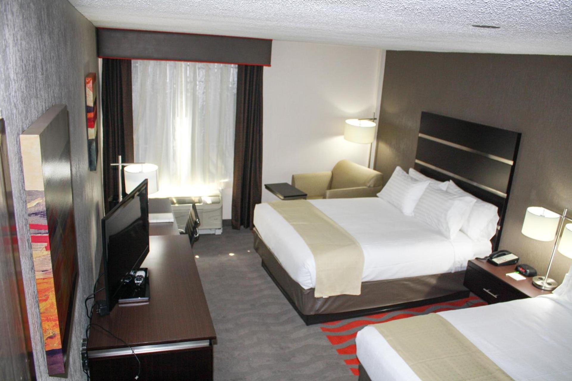 Wyndham Houston Sugarland photo 2