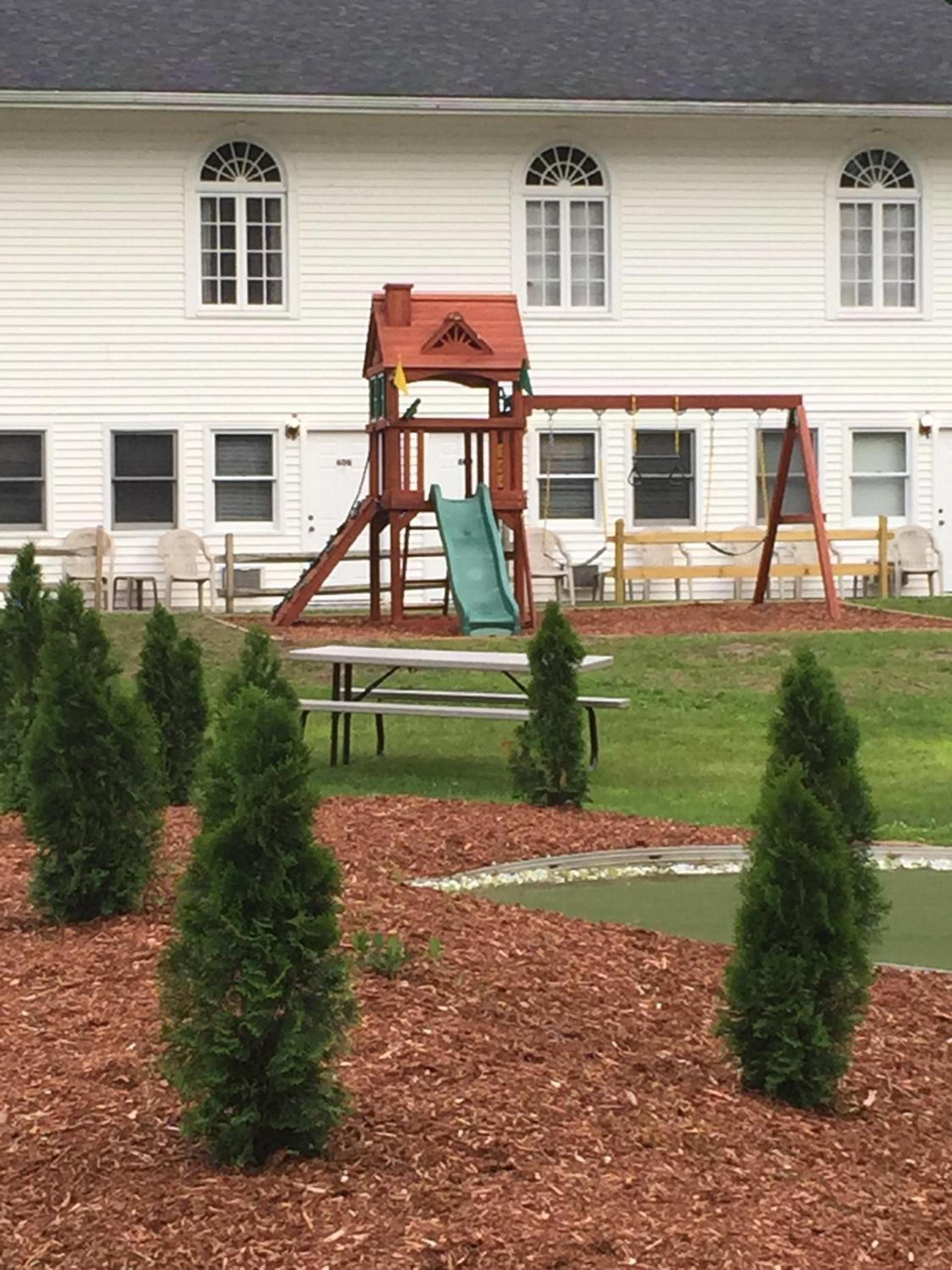 Merrill Farm Inn photo 23