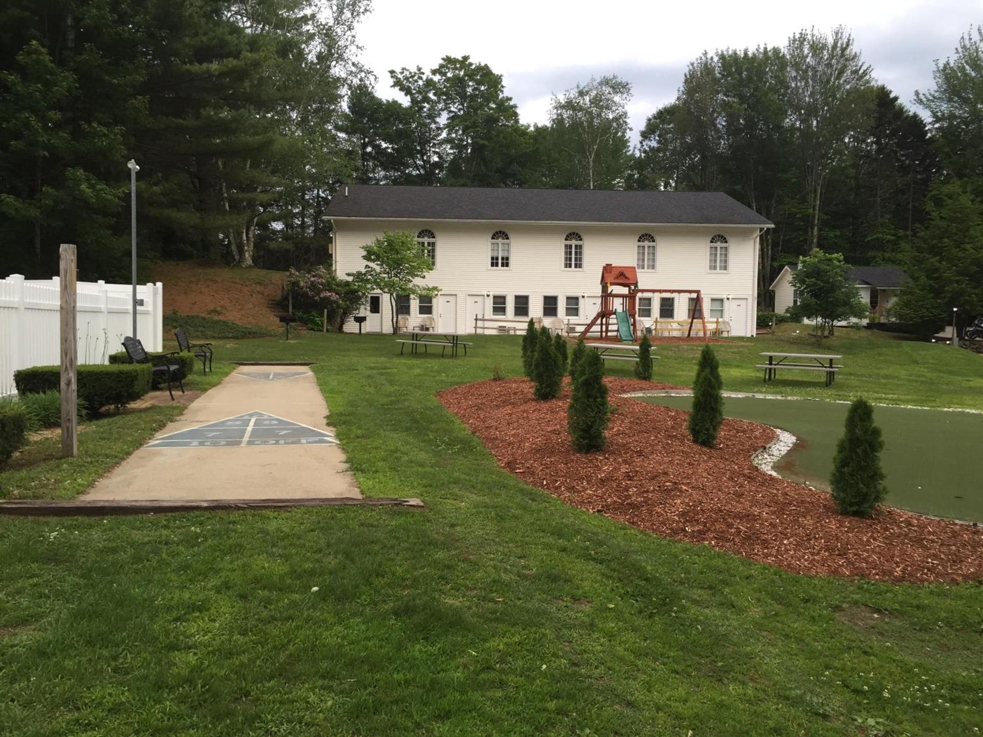 Merrill Farm Inn photo 24