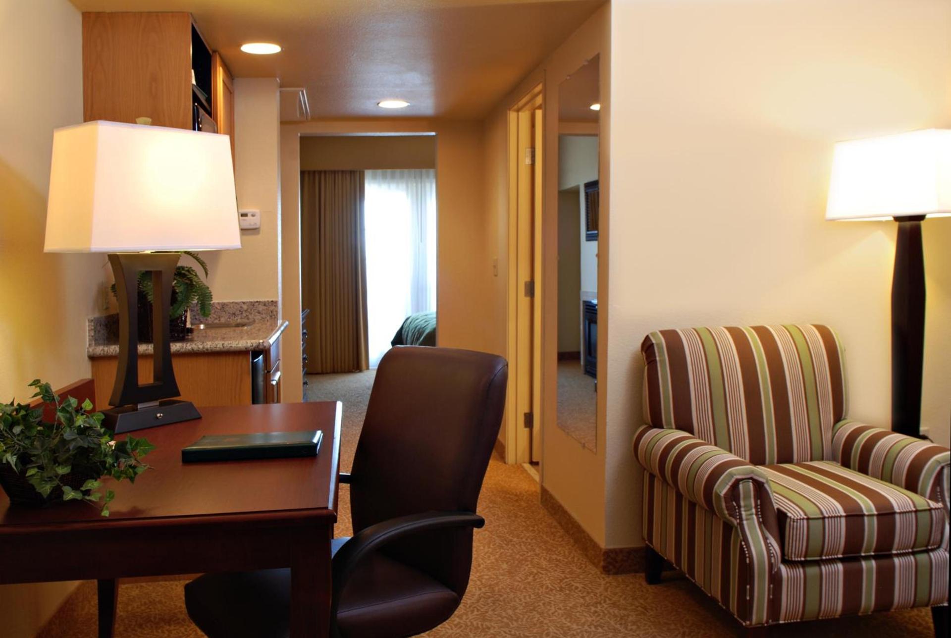 Country Inn & Suites by Radisson, Mesa, AZ photo 46
