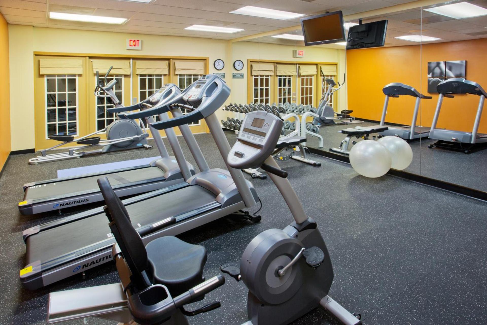 Country Inn & Suites by Radisson, Mesa, AZ photo 39
