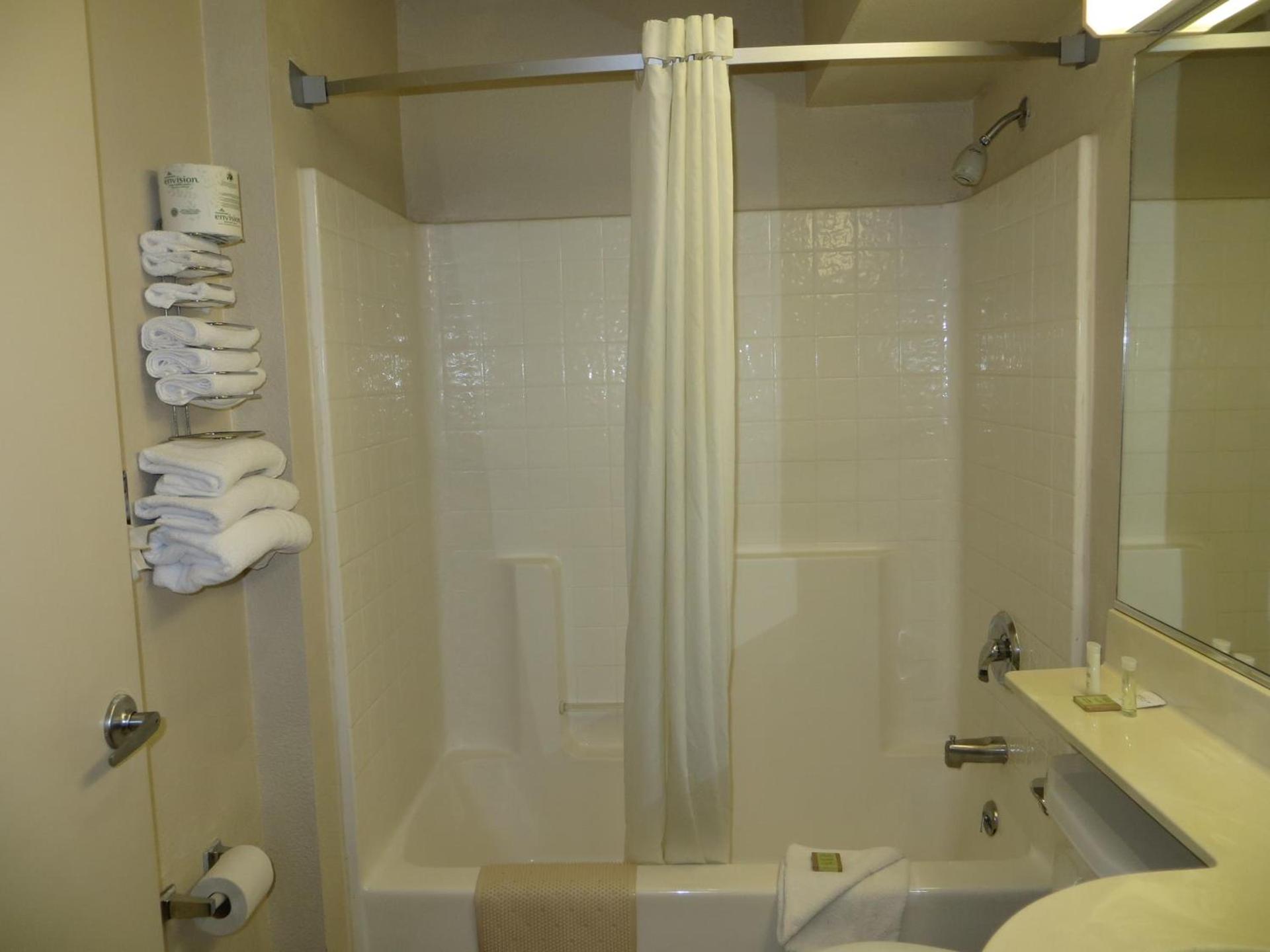 SureStay by Best Western Sacramento South Natomas photo 20