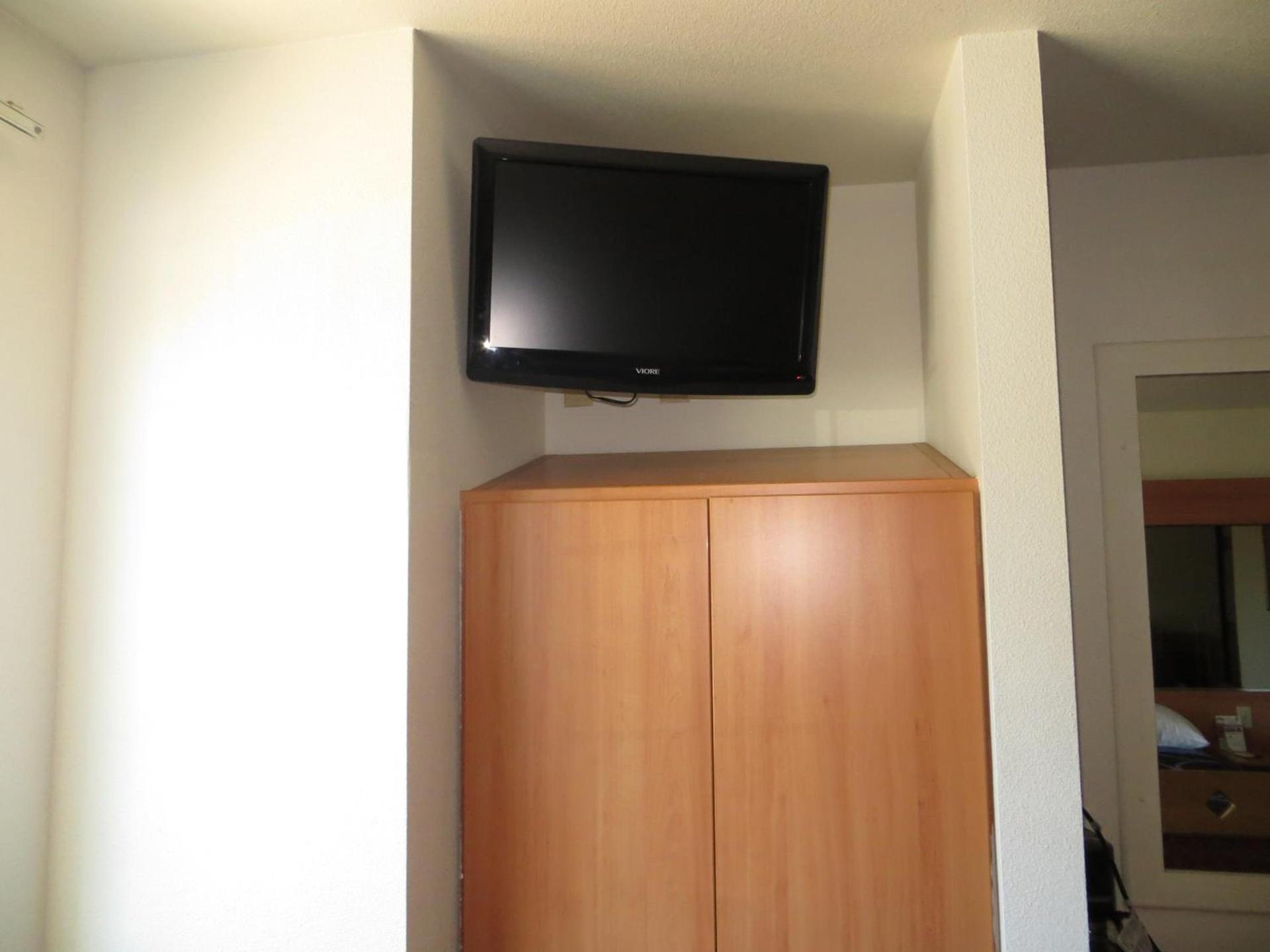 SureStay by Best Western Sacramento South Natomas photo 22