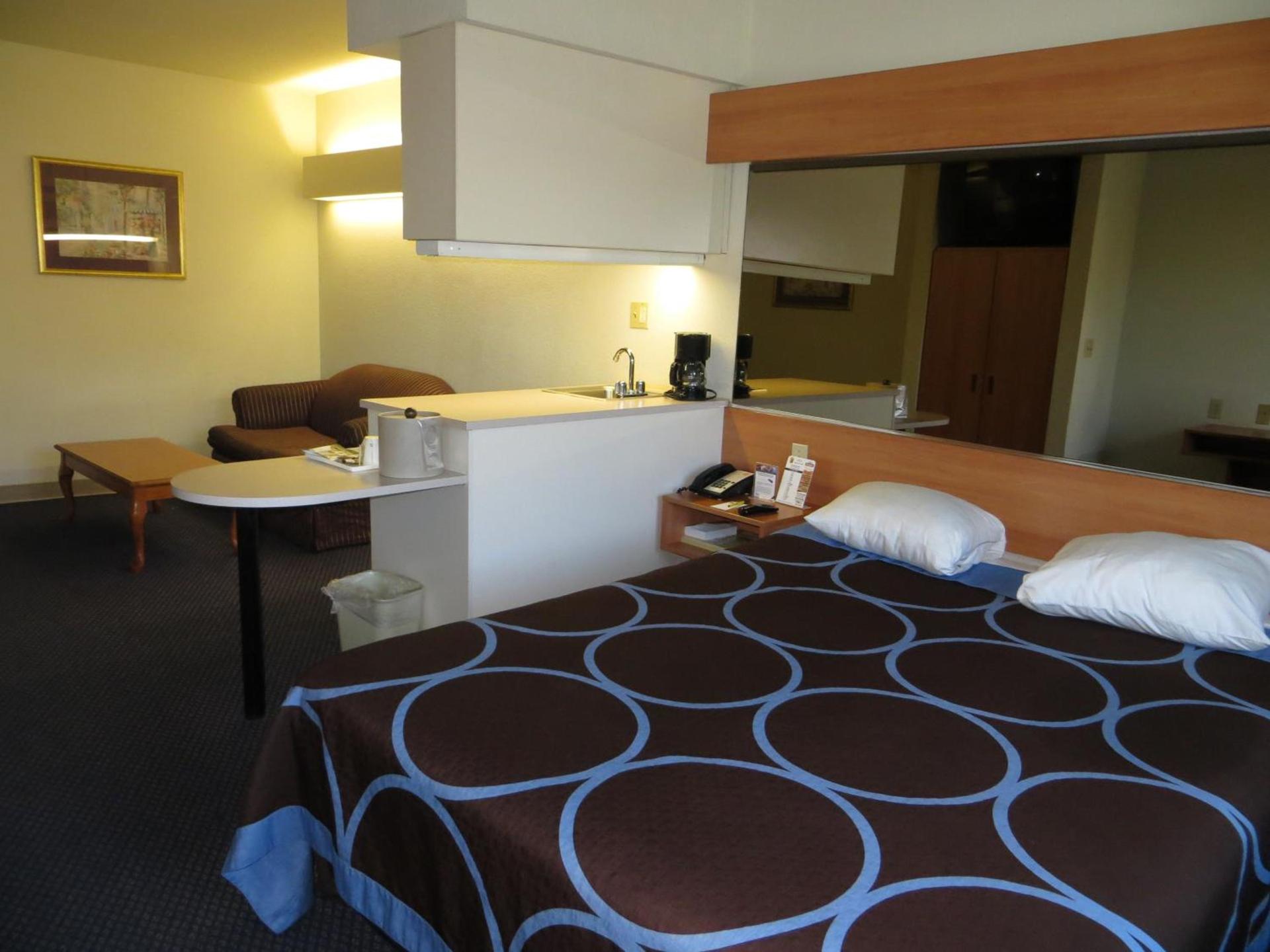SureStay by Best Western Sacramento South Natomas photo 21