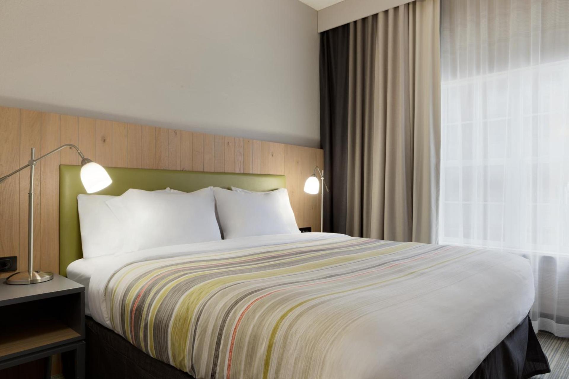 Country Inn & Suites by Radisson, Jackson, TN photo 21