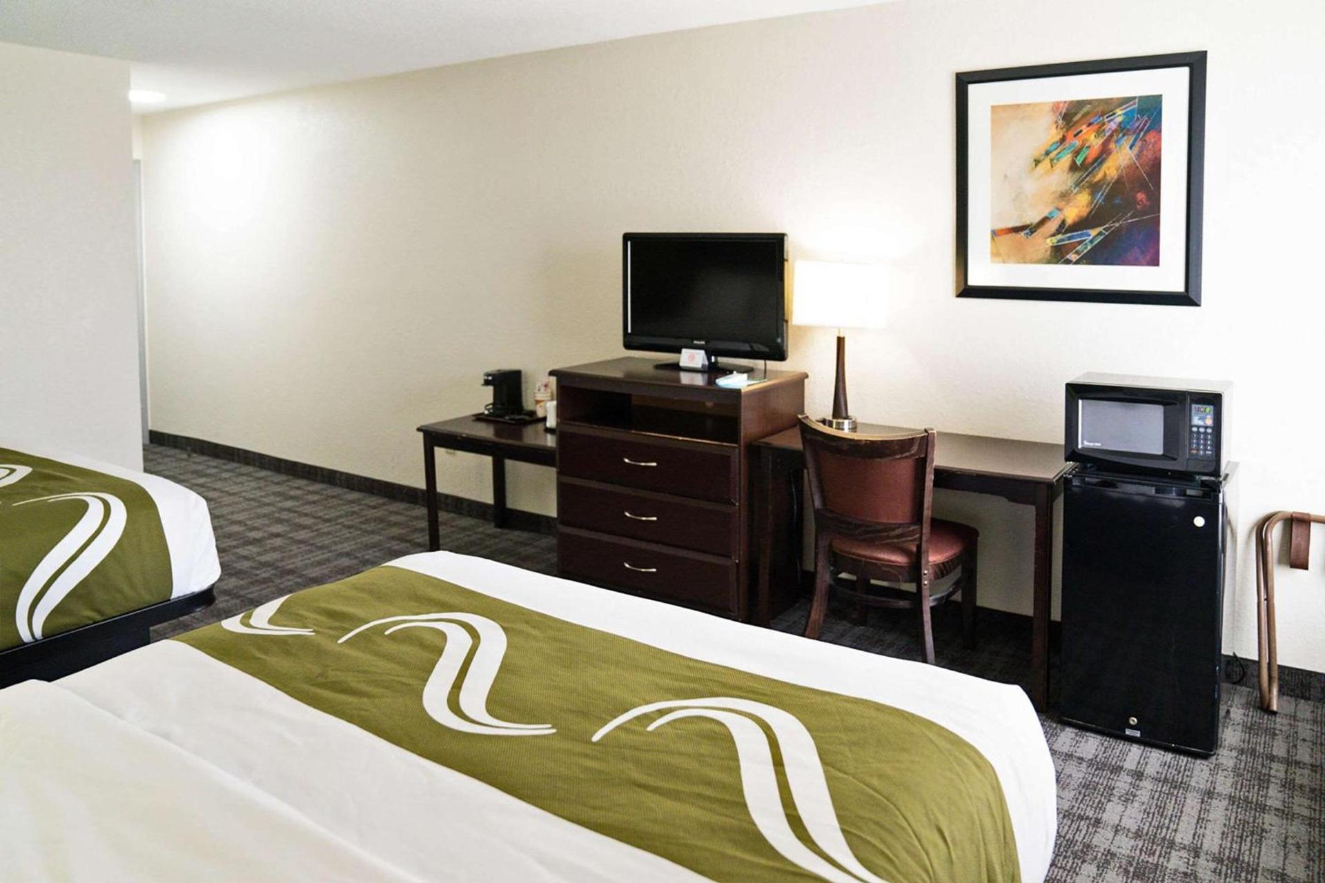 Quality Inn Seymour I-65 photo 12