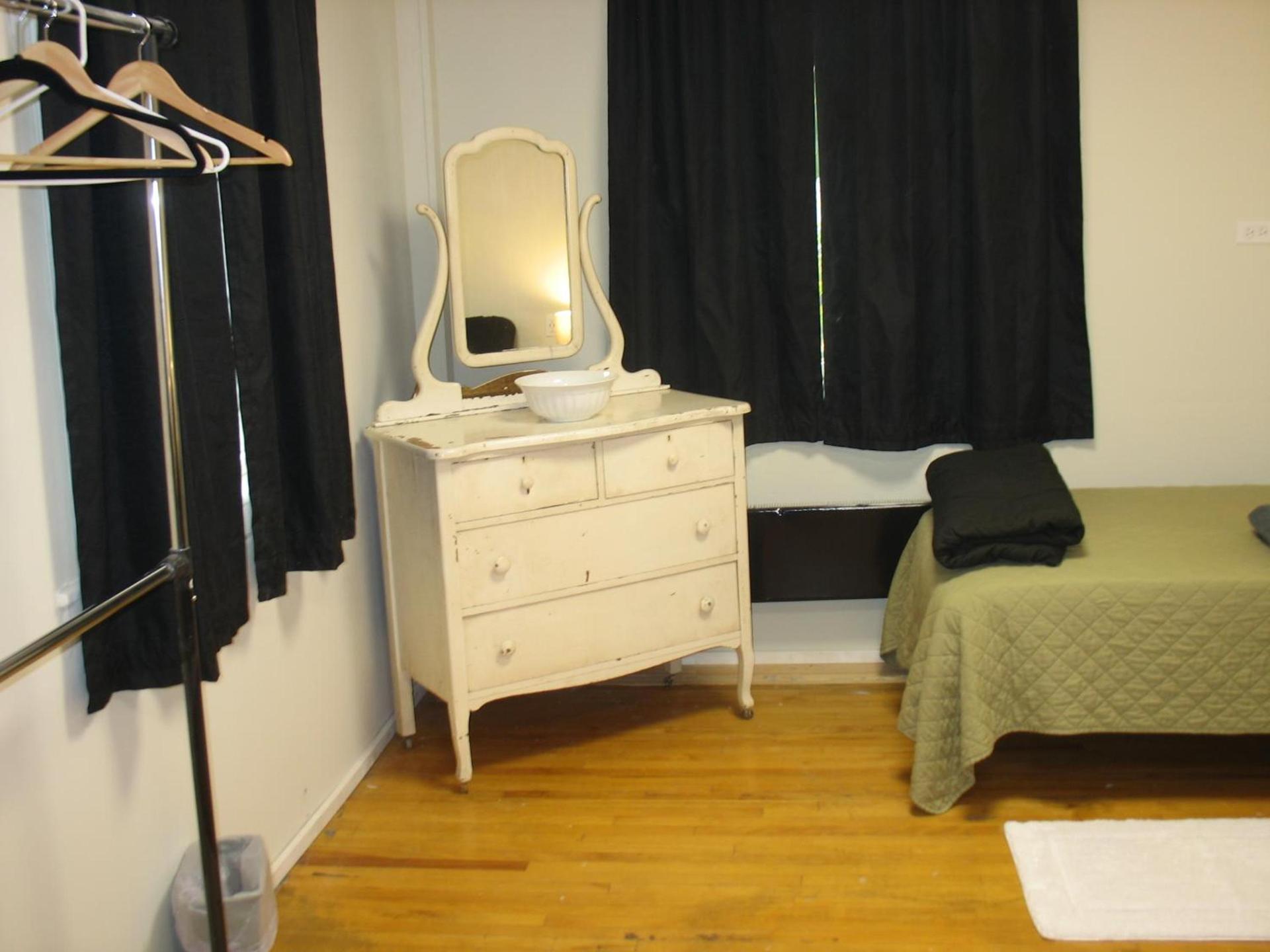 Art Gallery Hostel photo 72