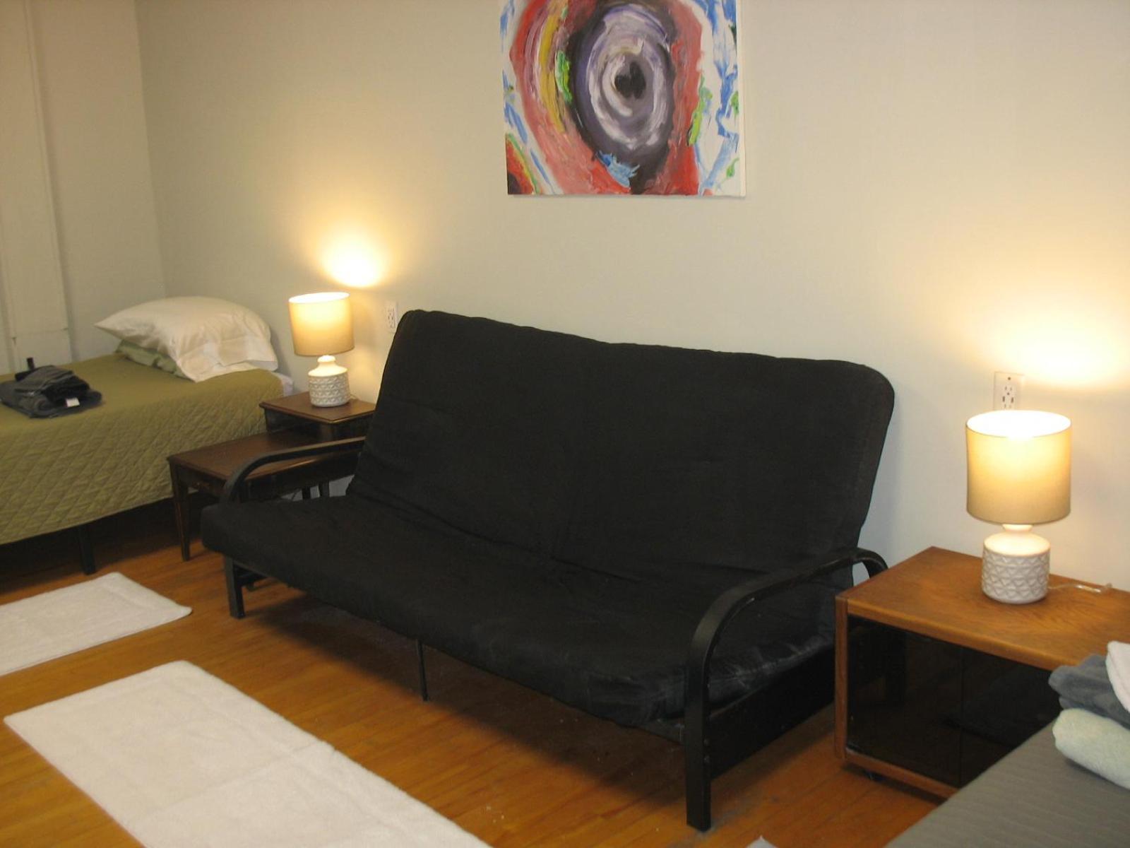 Art Gallery Hostel photo 65