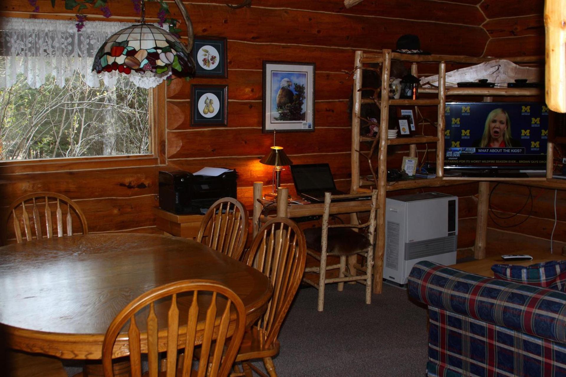 Wise Old Hunter Lodge photo 10