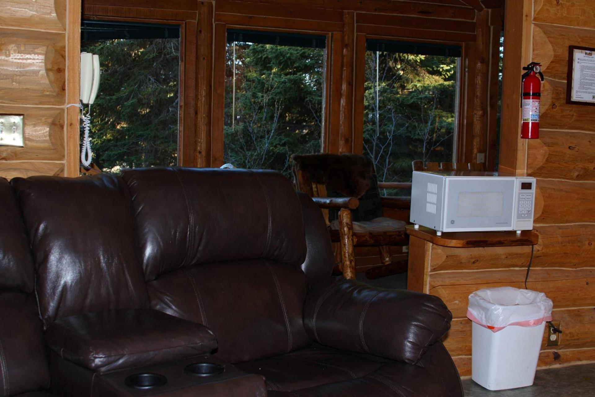 Moose Cabin photo 17