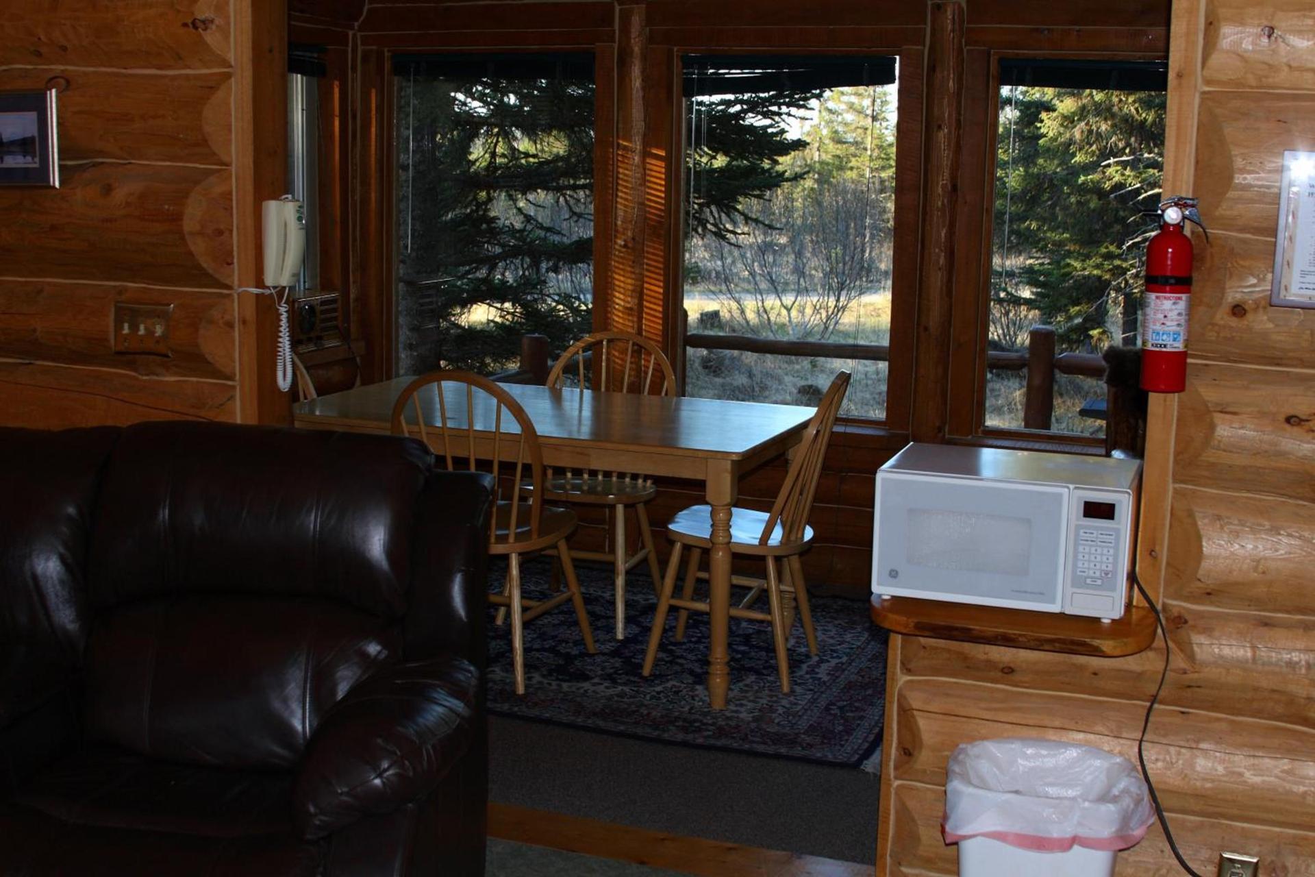 Moose Cabin photo 7
