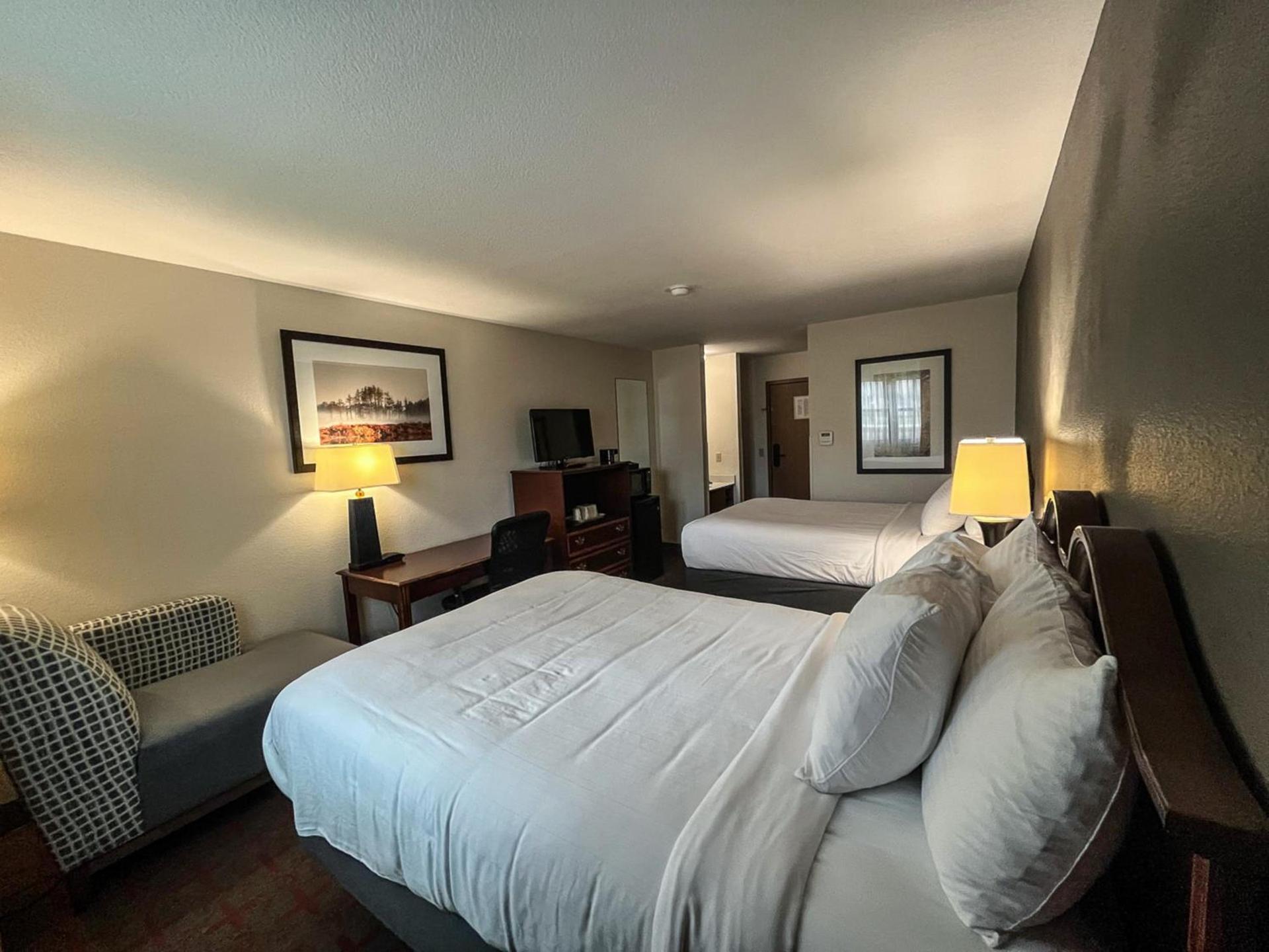 Harbor Winds Hotel photo 15