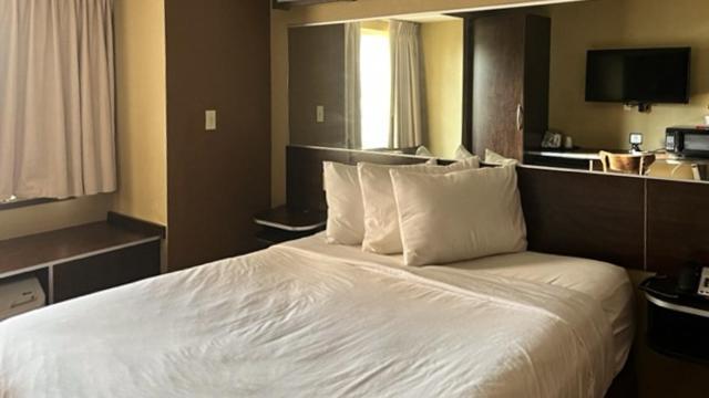 Studio 6 Suites Breaux Bridge, LA photo 39