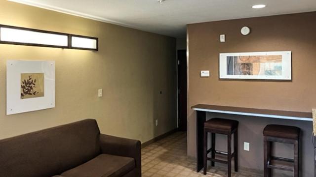 Studio 6 Suites Breaux Bridge, LA photo 36