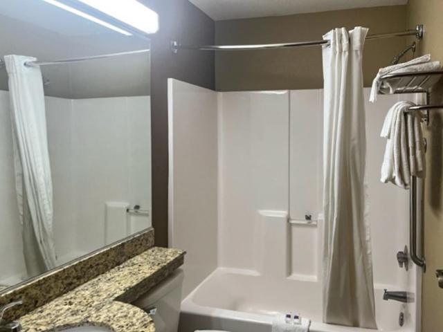 Studio 6 Suites Breaux Bridge, LA photo 45