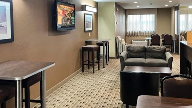 Studio 6 Suites Breaux Bridge, LA photo 43
