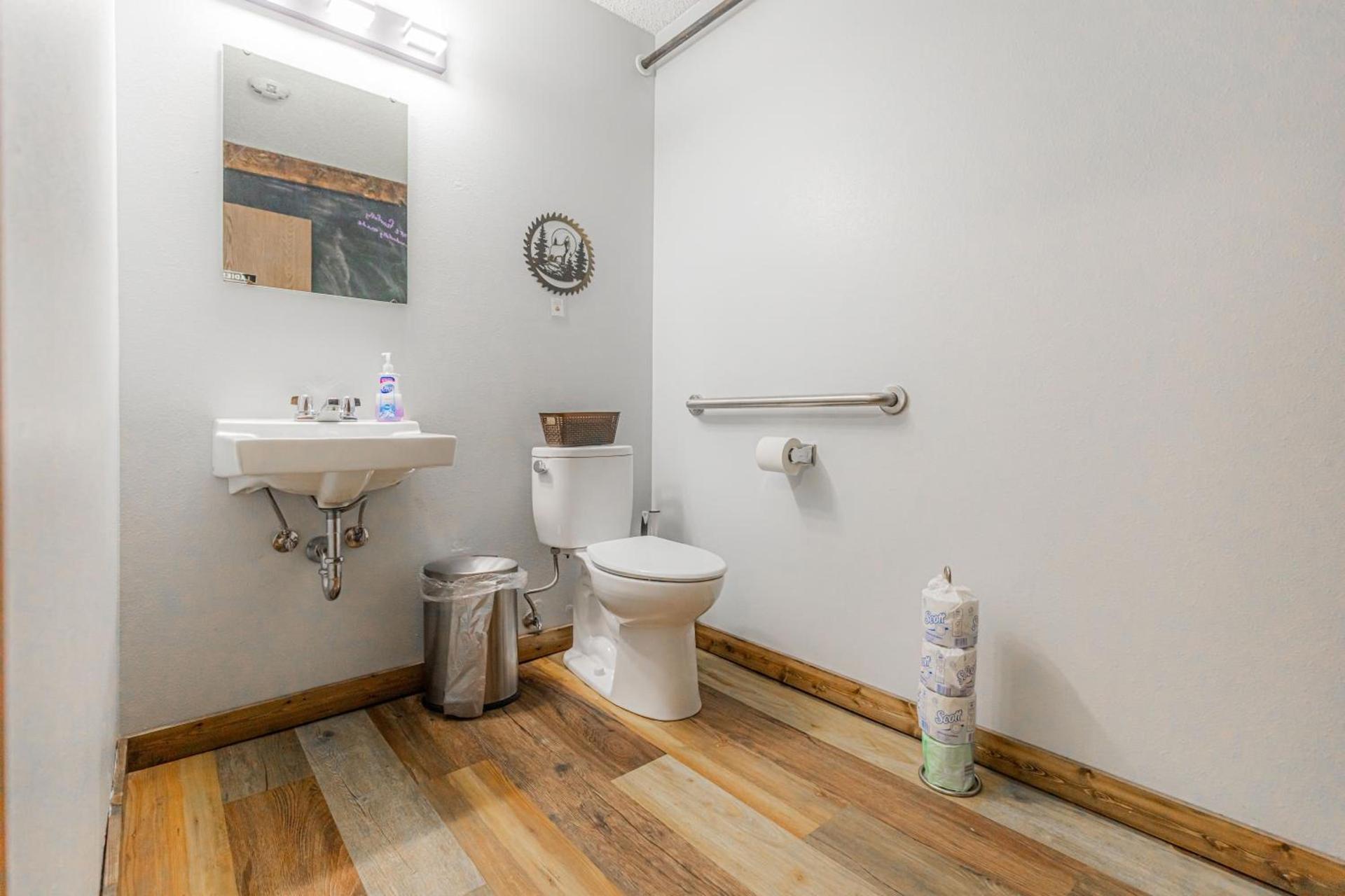 Pintler's Portal Hostel photo 49