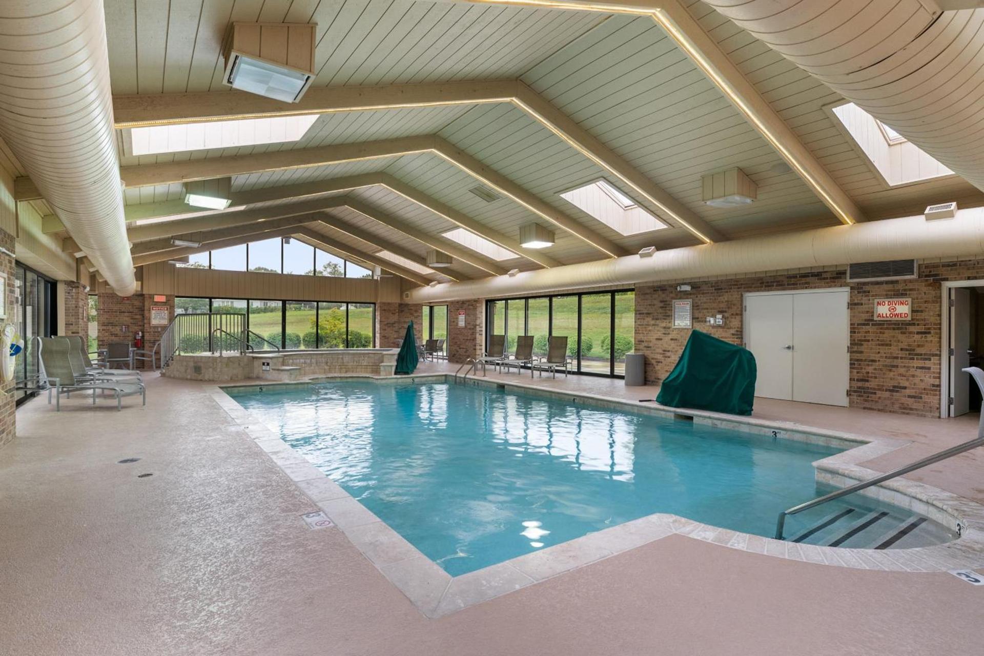 Antioch Hotel & Suites photo 17
