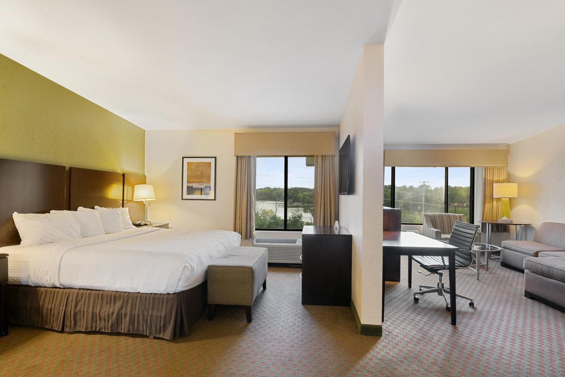Antioch Hotel & Suites photo 4
