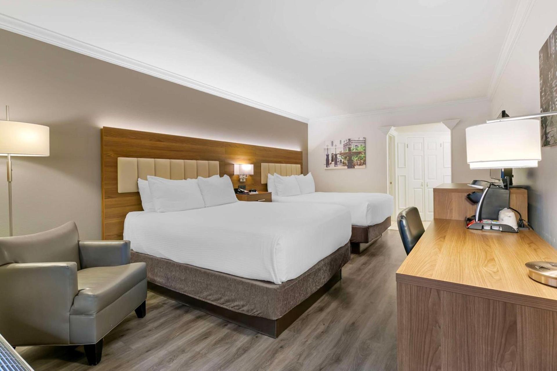 Best Western Plus Westbank photo 18
