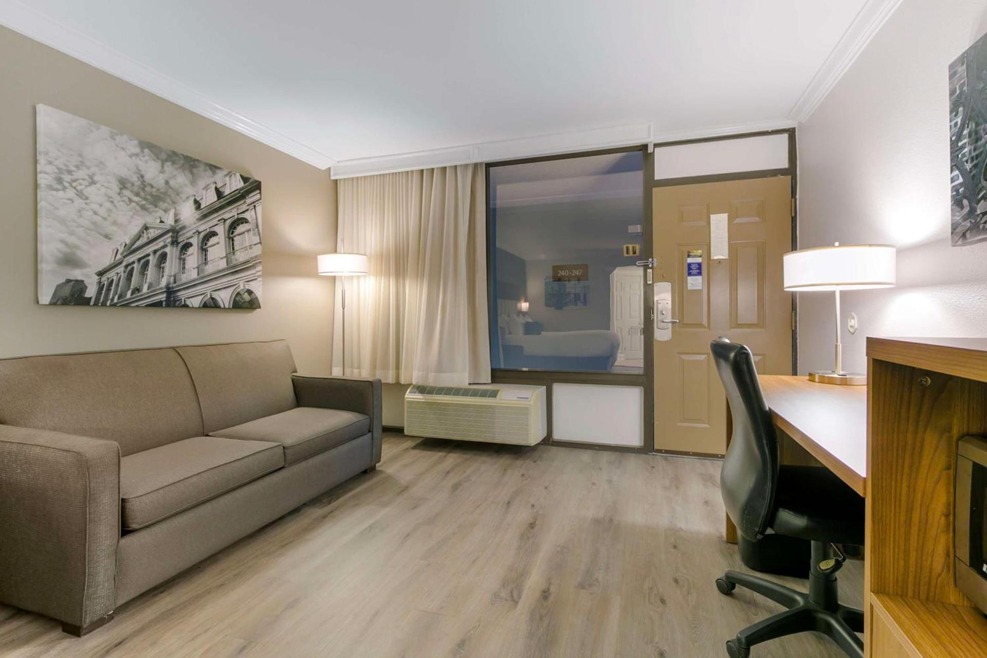 Best Western Plus Westbank photo 22