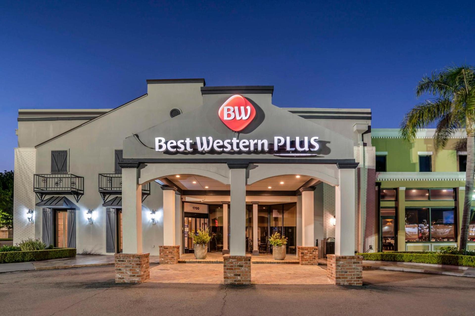 Best Western Plus Westbank photo 12