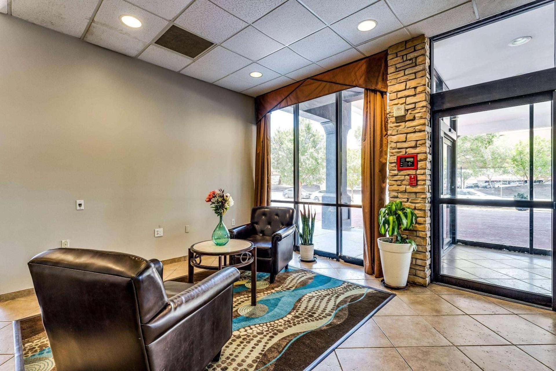 Wyndham Garden Wichita Downtown photo 5