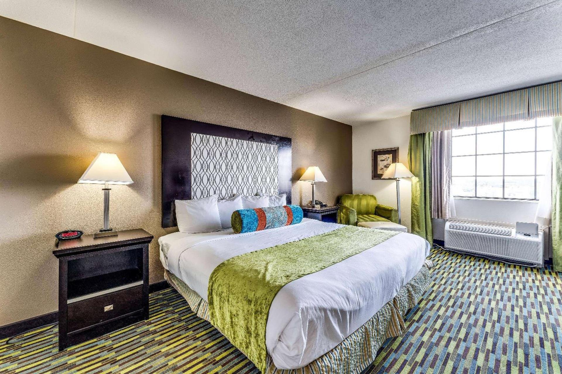 Wyndham Garden Wichita Downtown photo 12