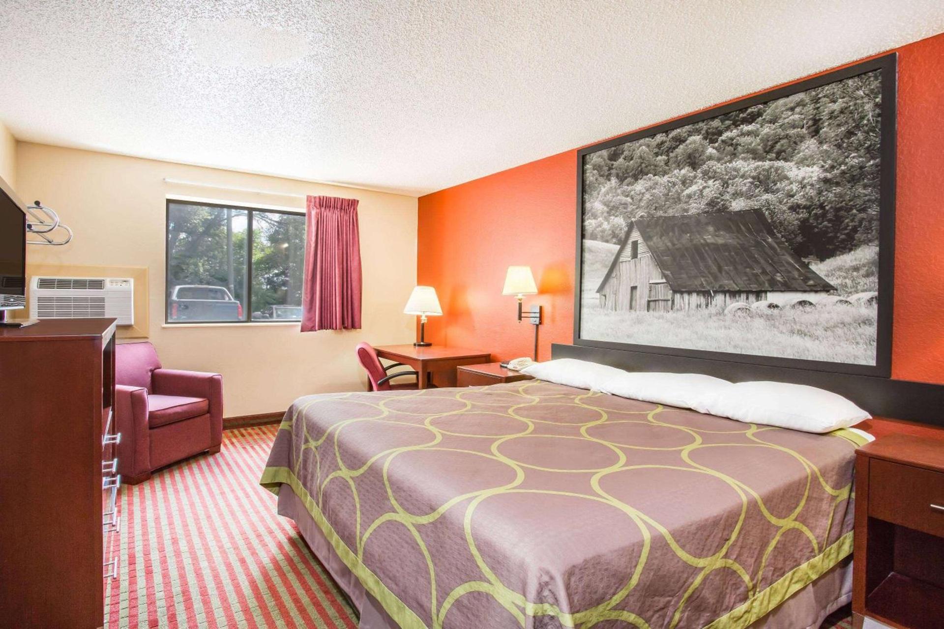 Super 8 by Wyndham Harrisonburg photo 6