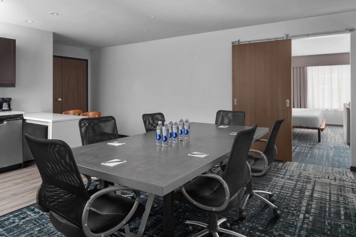 Homewood Suites By Hilton Charlotte Uptown First Ward photo 12