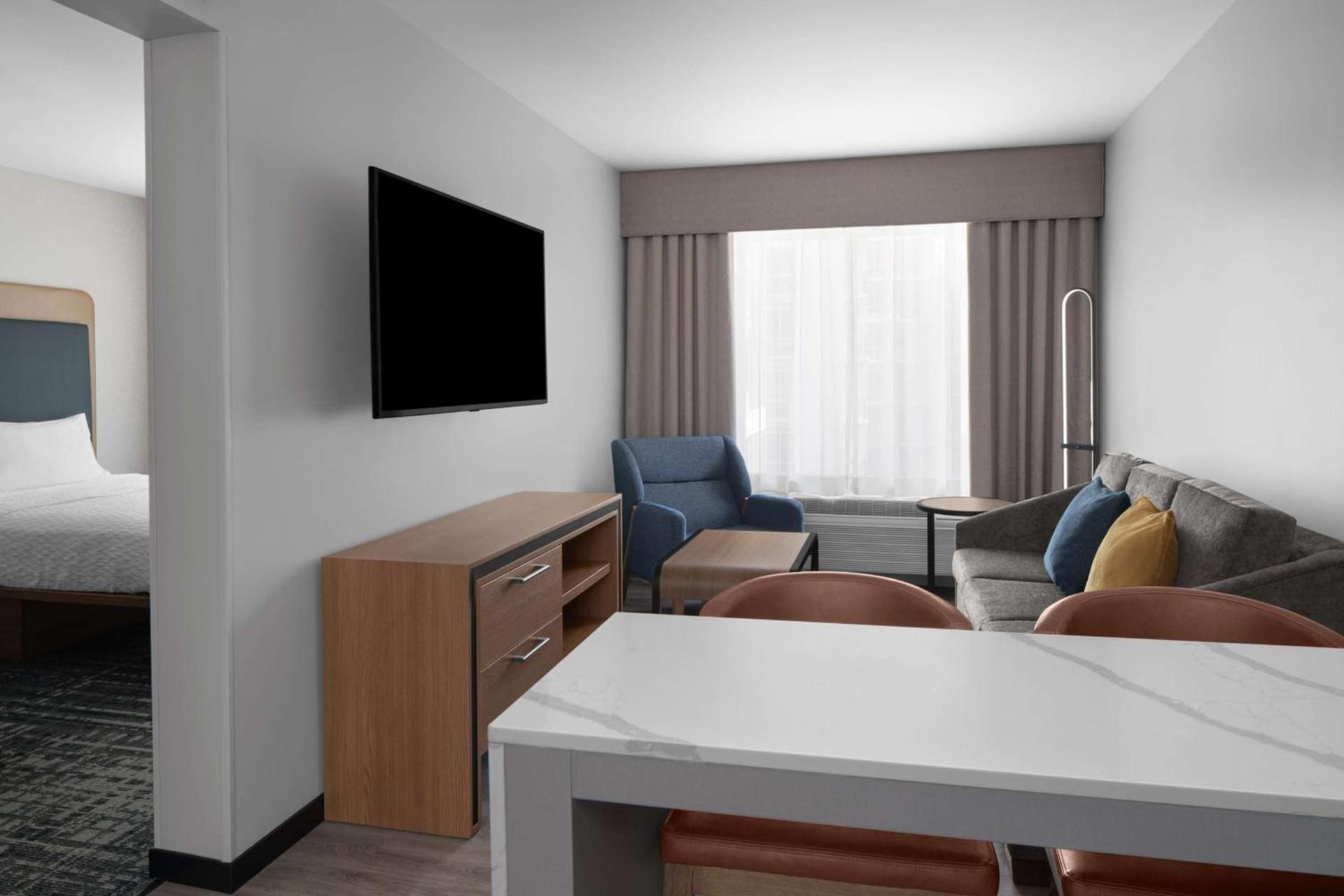 Homewood Suites By Hilton Charlotte Uptown First Ward photo 14