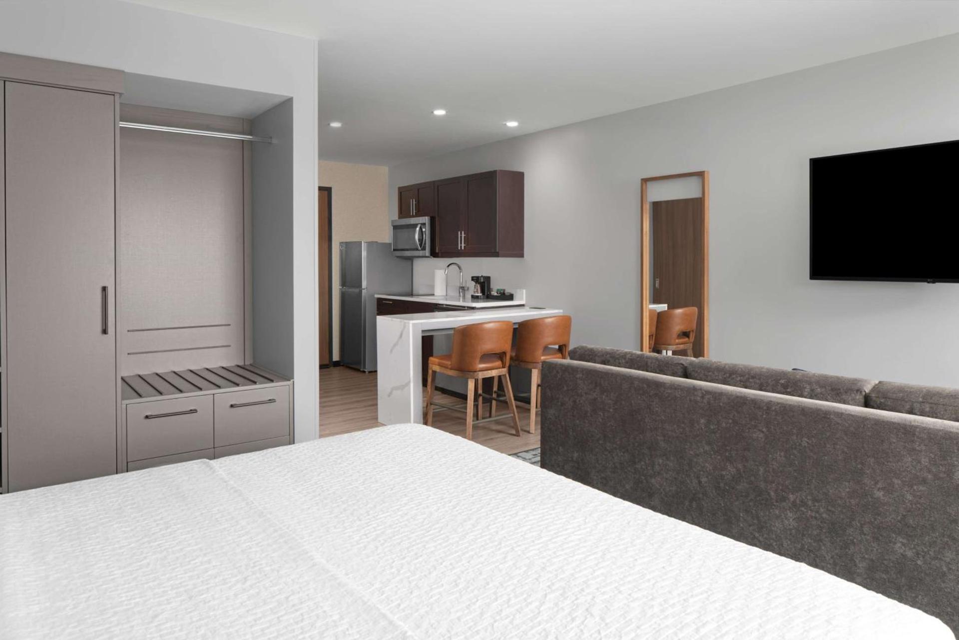Homewood Suites By Hilton Charlotte Uptown First Ward photo 16