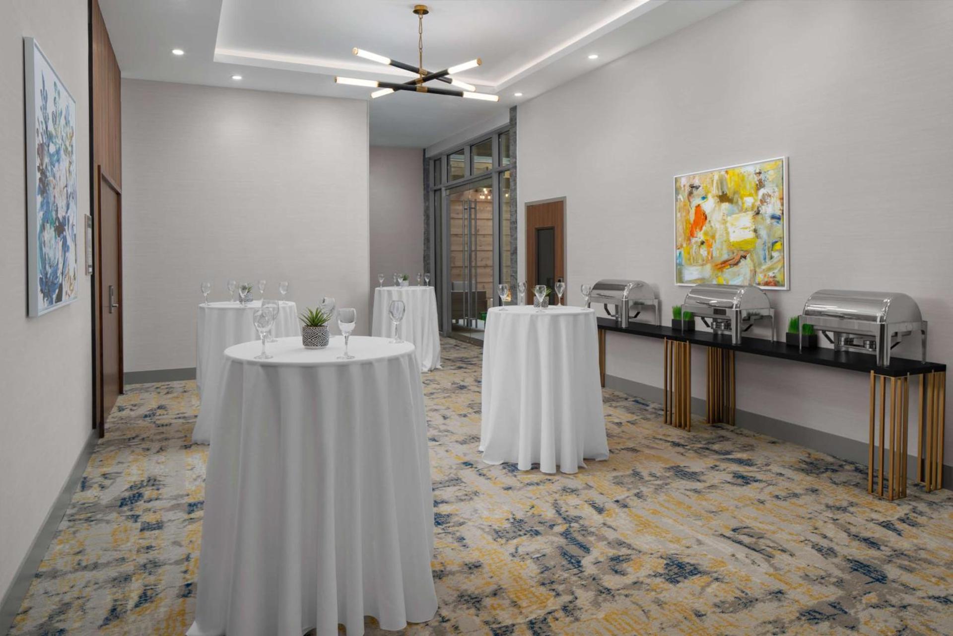 Homewood Suites By Hilton Charlotte Uptown First Ward photo 35