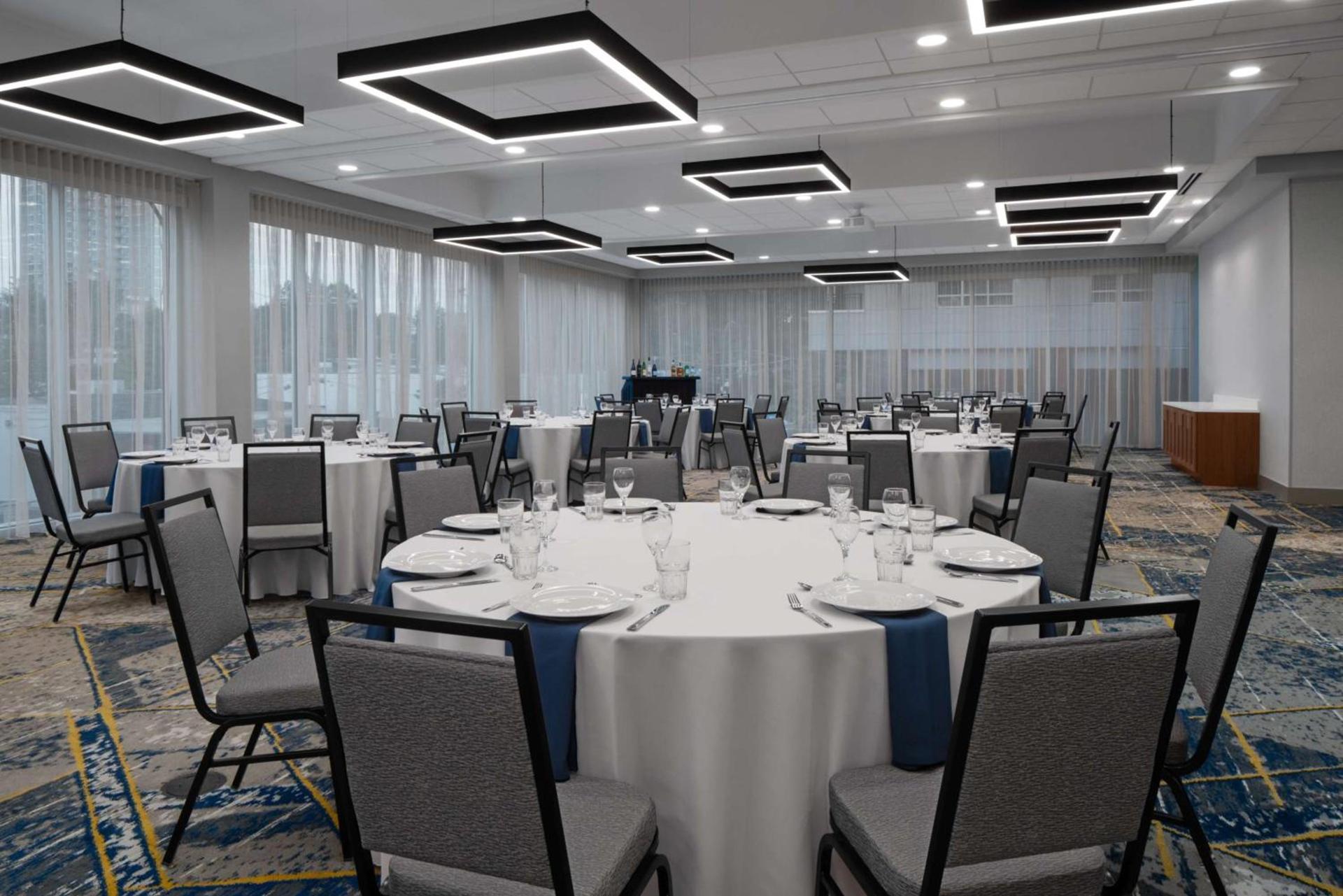 Homewood Suites By Hilton Charlotte Uptown First Ward photo 34