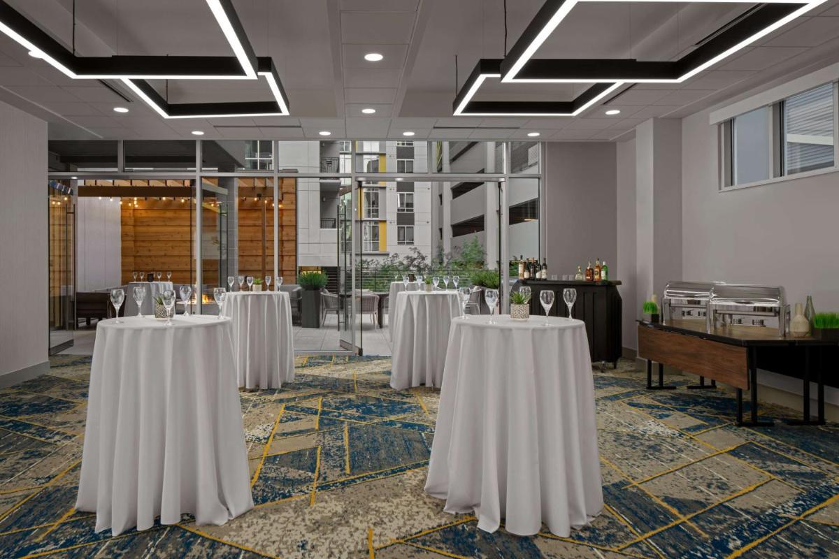 Homewood Suites By Hilton Charlotte Uptown First Ward photo 32