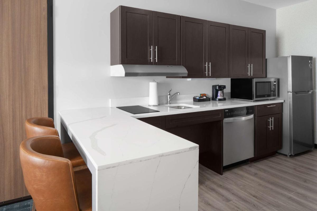 Homewood Suites By Hilton Charlotte Uptown First Ward photo 38